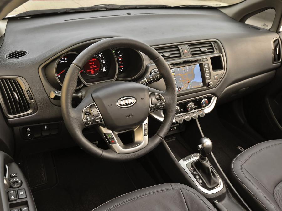  Kia Rio 5-Door 2011 года  (US) (фото 8 из 76)